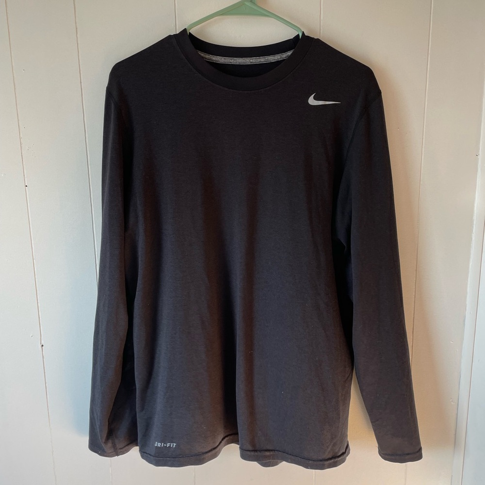 Nike Men's Dark Long Sleeve Tee